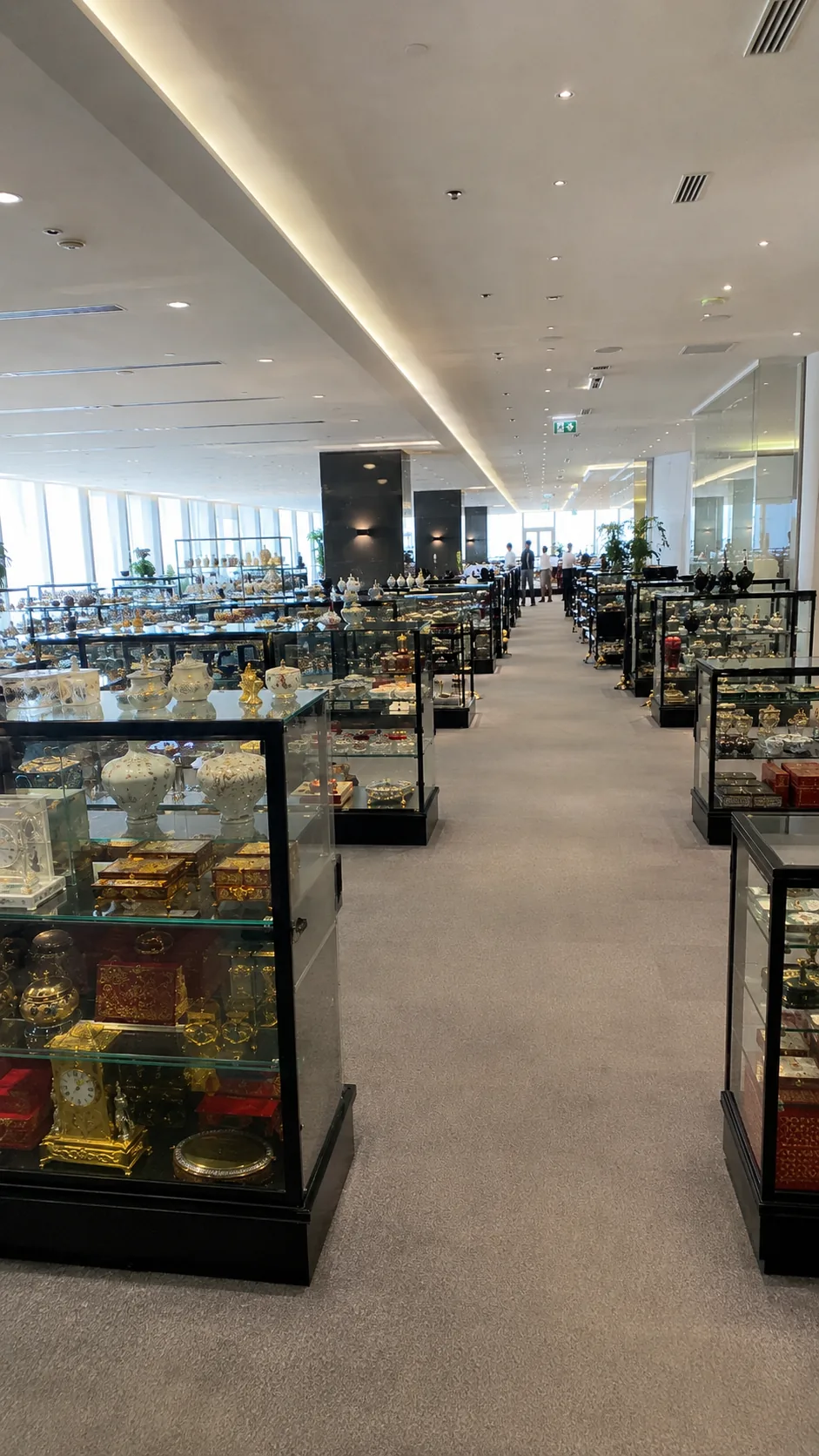 Dubai product showroom display